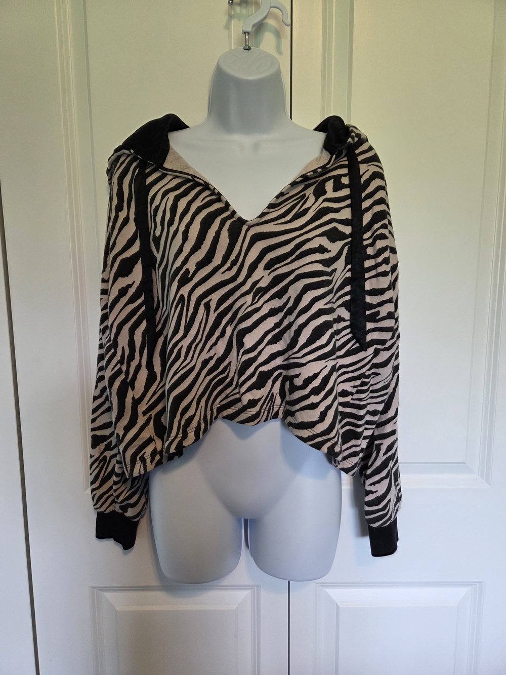 Victoria's Secret Zebra Print Crop Hoodie